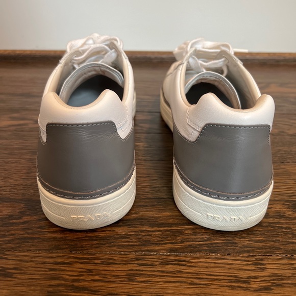 Prada Mens Low Top Sneakers Size 9 - Picture 6 of 13